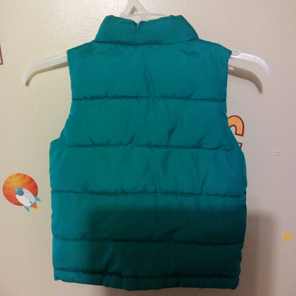 Girls Old Navy reversible vest - Picture 4 of 5